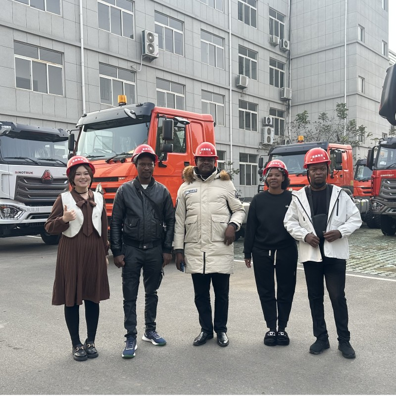 Zimbabwe Delegation Visits Our Truck and Semi-Trailer Factory, Secures Successful Deal