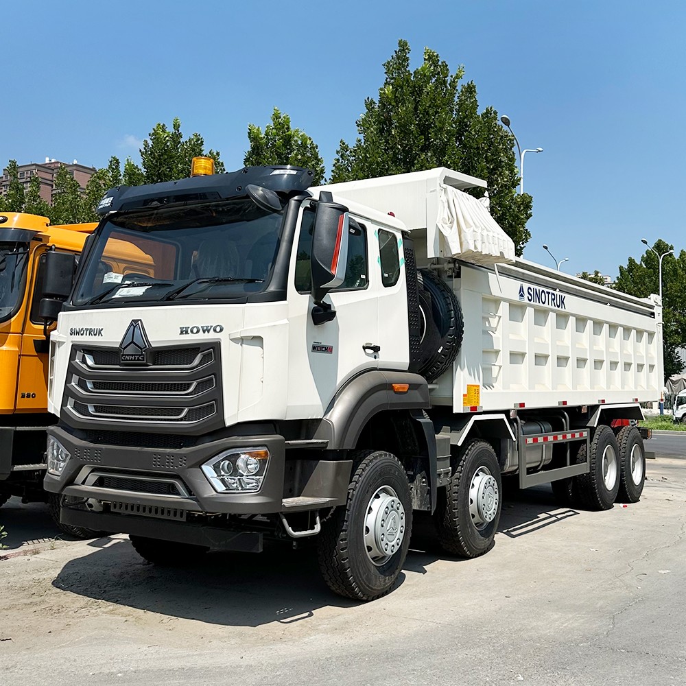Dump truck