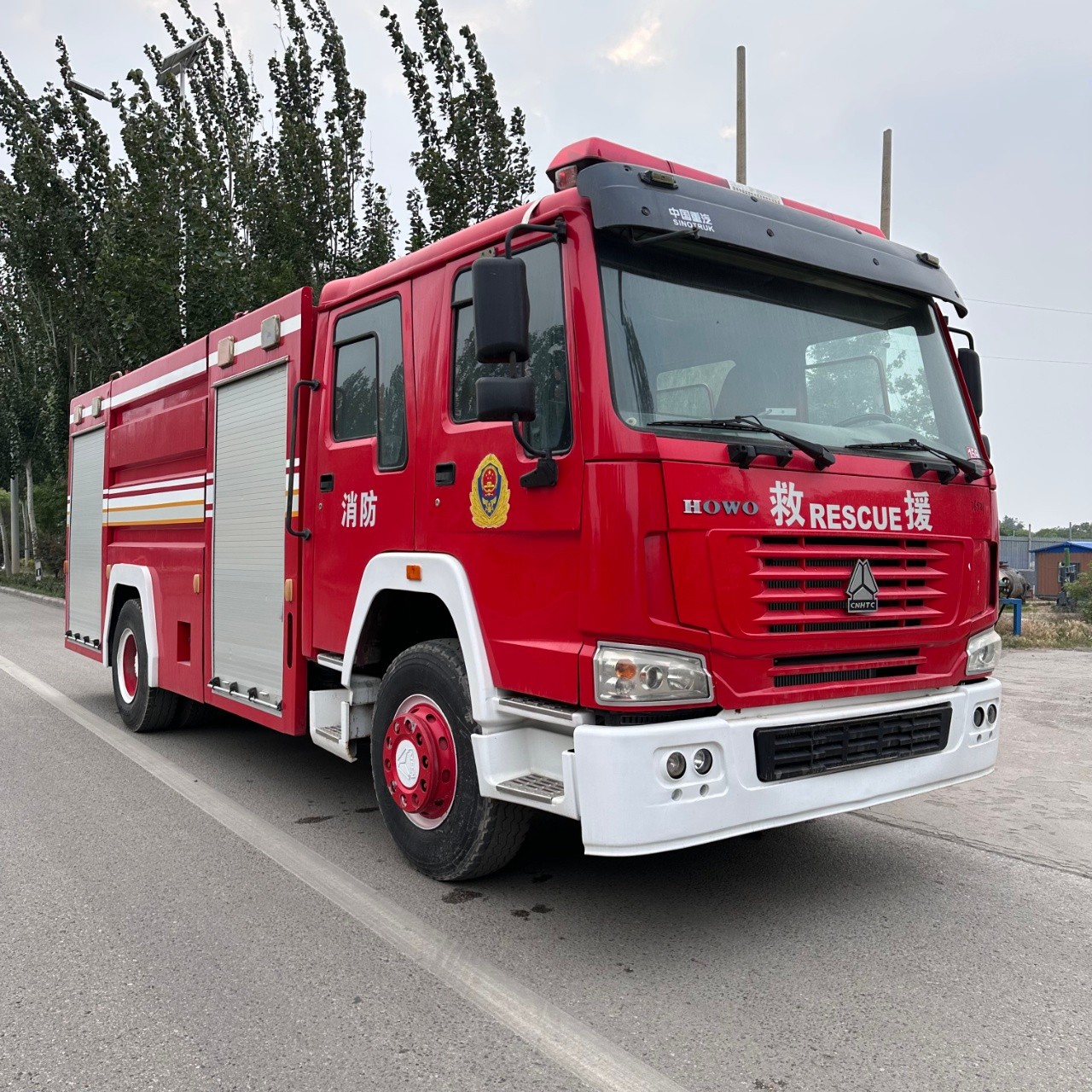 howo 4X2水罐消防车5.jpg