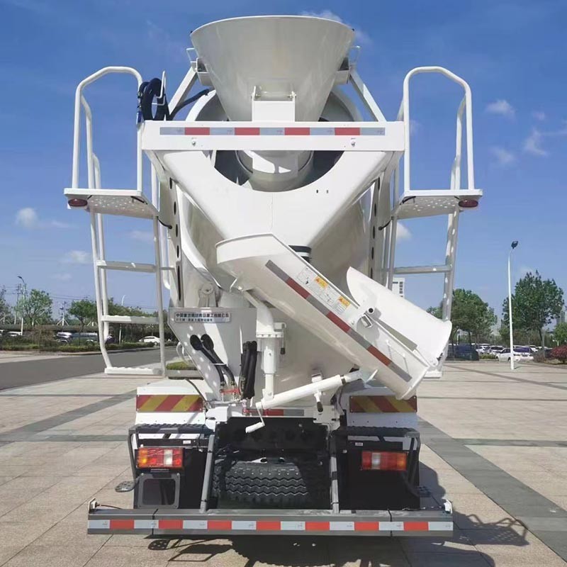 howo concrete truck.jpg