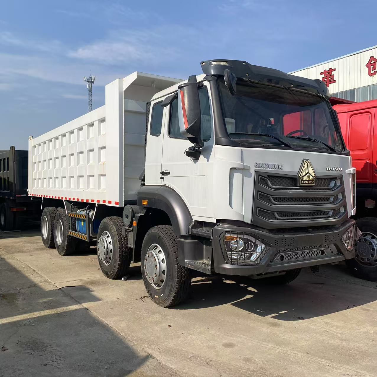 tipper truck.jpg