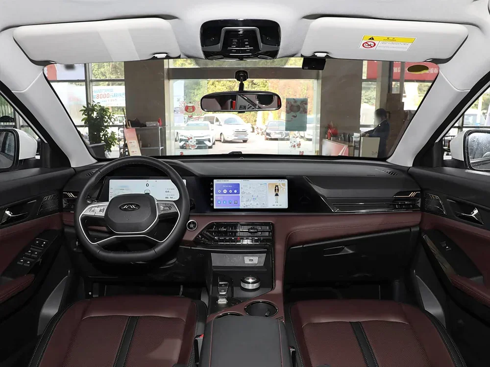 JAC X8 Plus (8).webp