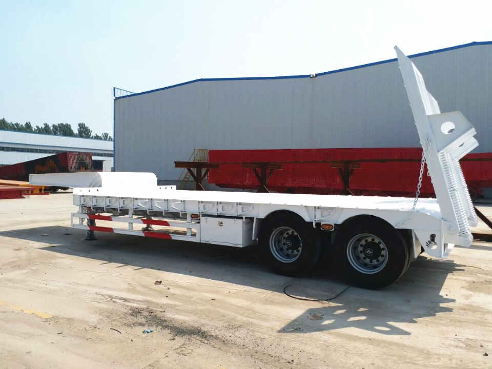 40 Tons Lowbed Trailer.jpg