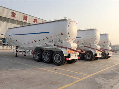 Cement trailer Cement trailer